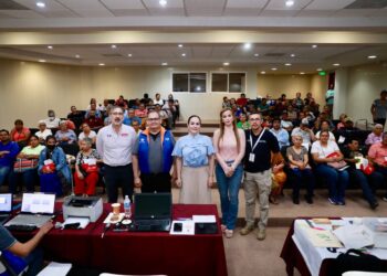 Gobierno e iniciativa privada beneficiara personas con 200 aparatos auditivos