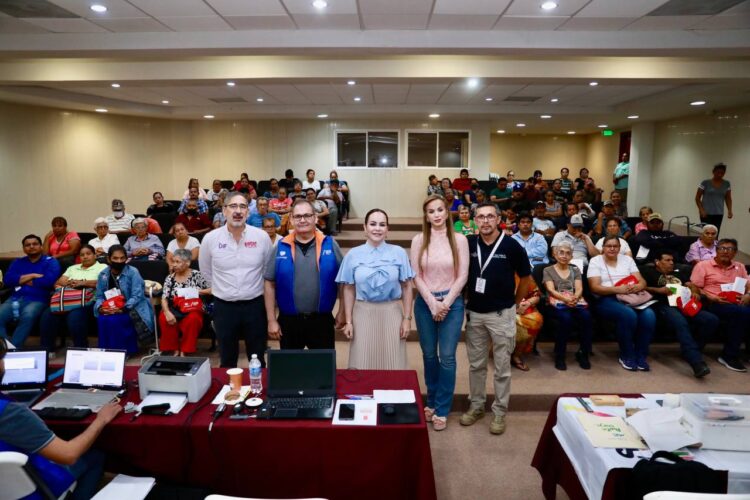 Gobierno e iniciativa privada beneficiara personas con 200 aparatos auditivos