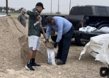 Repartirán sacos de arena para prevenir inundaciones