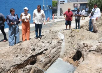 ALCALDESA CARMEN LILIA CANTUROSAS Supervisa avance de obras