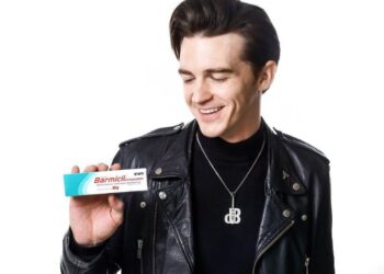 Anuncio de Drake Bell en el Metro de CDMX se Vuelve Viral