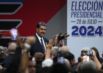 Maduro Presidente Electo; Acusa Intento de Golpe