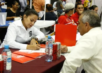SECRETARÍA DEL TRABAJO Confirma es ilegal el ‘buro laboral’