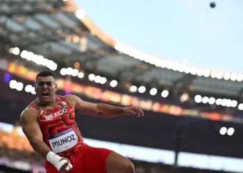 Uziel Muñoz avanza a la final de impulso de bala en París