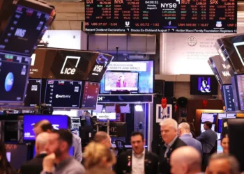Wall Street repunta tras el desplome del ‘lunes negro’