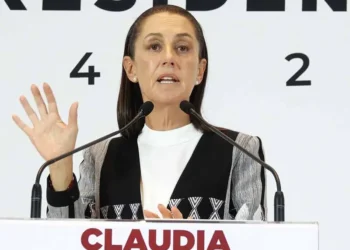 Claudia Sheinbaum confirma constancia como presidenta electa y responde a críticas