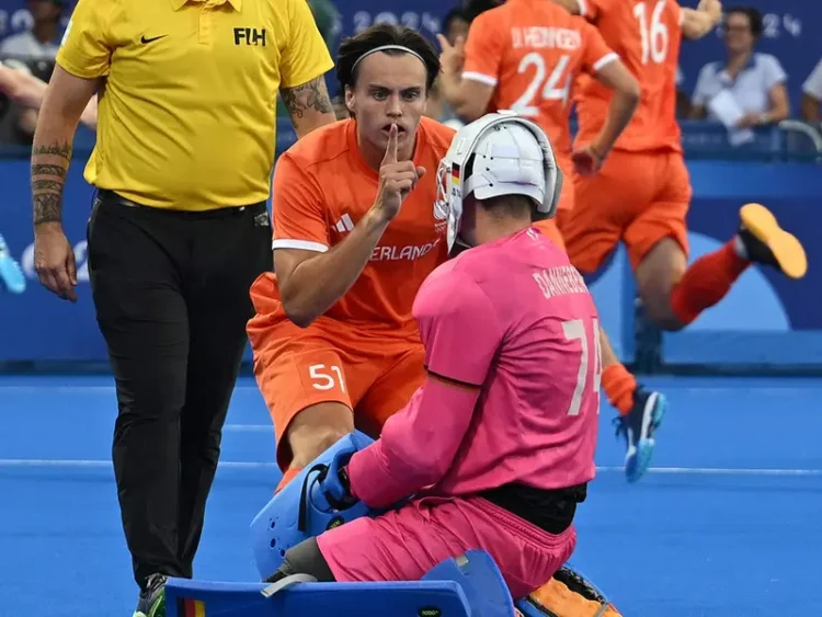 Gesto Antideportivo en los Juegos: lo manda a callar y casi le da un zape