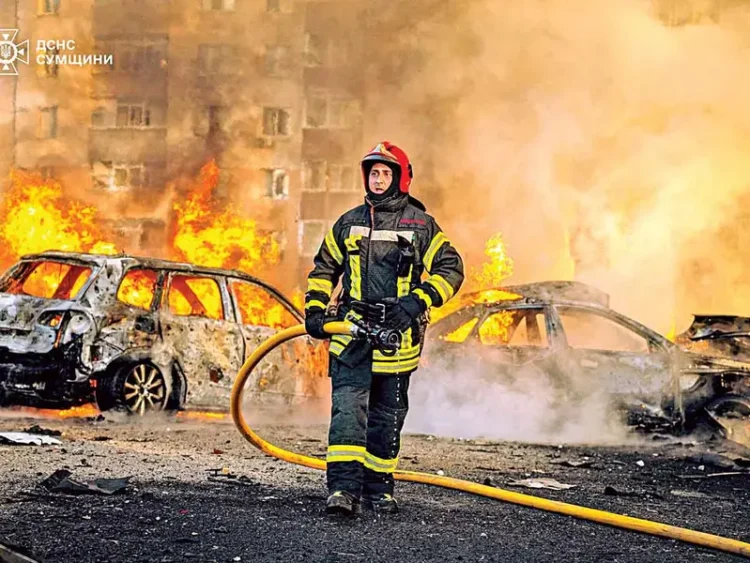 Ucrania Refuerza Toma de Localidades Rusas; Preocupa Seguridad de Planta Nuclear