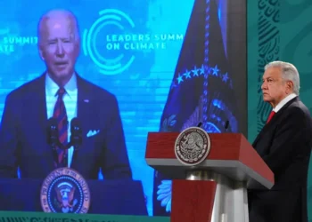 López Obrador Denuncia Financiamiento Extranjero a Opositores