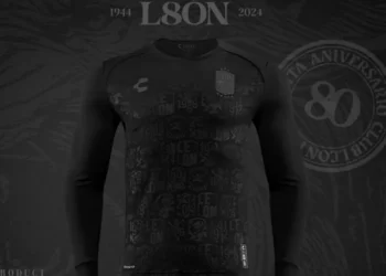 ¡Que elegancia la de Francia! León Celebra su 80 Aniversario con una Playera de Edición Especial