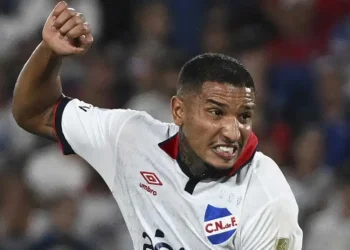 Fallece Juan Izquierdo, futbolista que se desvaneció en Copa Libertadores