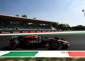 ‘Checo’ Pérez Enciende Alarmas al Terminar 15º en la Práctica 2 del GP de Italia