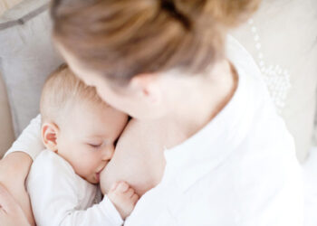 Darán orientación sobre tema de amamantar bebé