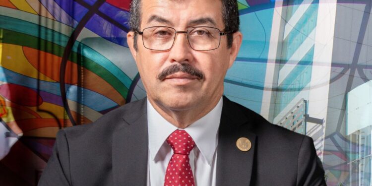 Destaca Dámaso Anaya entre los rectores mejor calificados del país