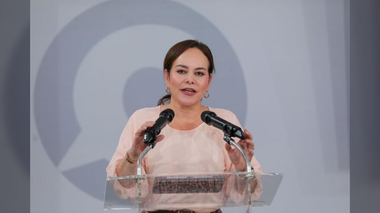 ANUNCIA ALCALDESA CARMEN LILIA Habrá vuelo diario para Guadalajara