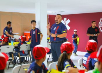 Invitan a participar en el campamento “Bombero Kid”