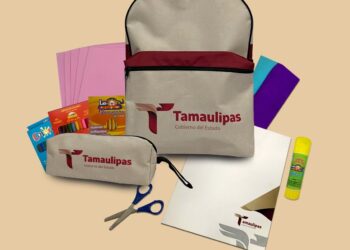 Entregarán paquetes de útiles escolares