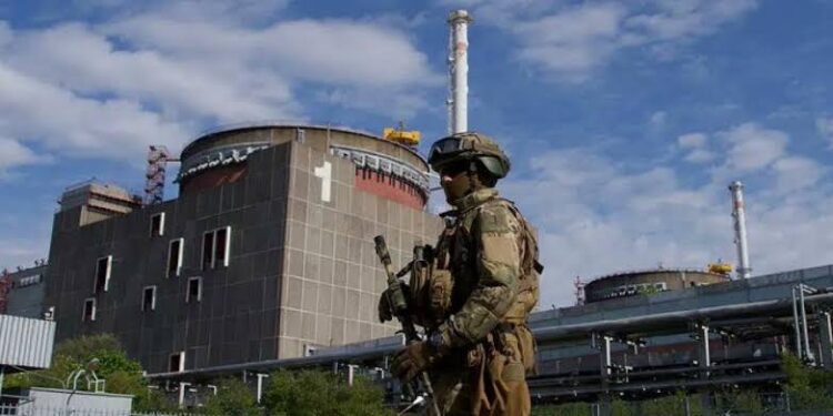 Crisis Nuclear en Zaporiyia Aumenta las Tensiones entre Ucrania y Rusia