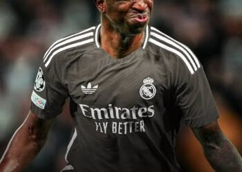 Real Madrid revela su tercer uniforme para la temporada 2024-2025