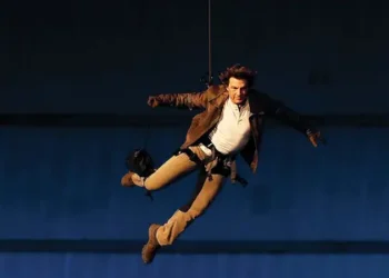 Ceremonia de Clausura de París 2024: Tom Cruise y un Espectáculo Inolvidable