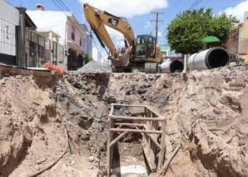 GOBIERNO MUNICIPAL Atienden socavones en distintos puntos