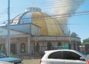 Arde cúpula de los Sagrados Corazones