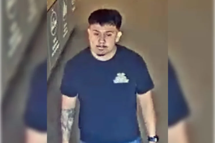 Sujeto es buscado por grabar a menores en vestidores