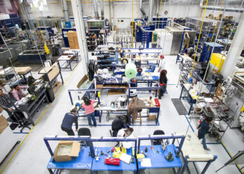 Hay 5 mil vacantes laborales en maquilas y comercios