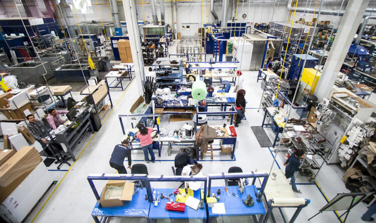 Hay 5 mil vacantes laborales en maquilas y comercios