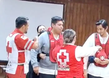EN LA CRUZ ROJA Brindan curso a pasantes de medicina y enfermería