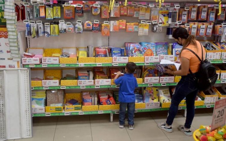 QUE NO SE PASEN Piden medirse con las listas escolares