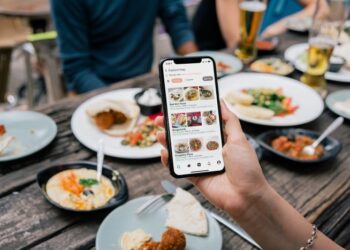 Aplicaciones de comida espantan clientela a restaurantes formales