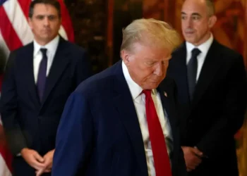 Juez aplaza sentencia de Trump en el caso Stormy Daniels