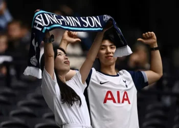 Aficionadas en Inglaterra y Gales enfrentan discriminación sexista en el fútbol