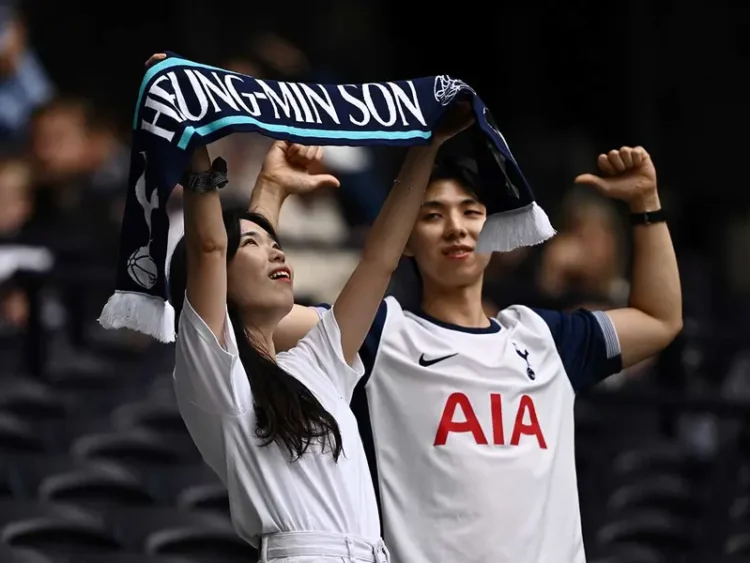 Aficionadas en Inglaterra y Gales enfrentan discriminación sexista en el fútbol