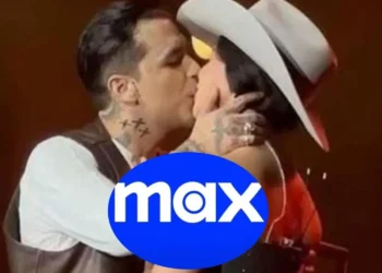 Max lanza sección «Fan de su relación» inspirada en Ángela Aguilar y Christian Nodal