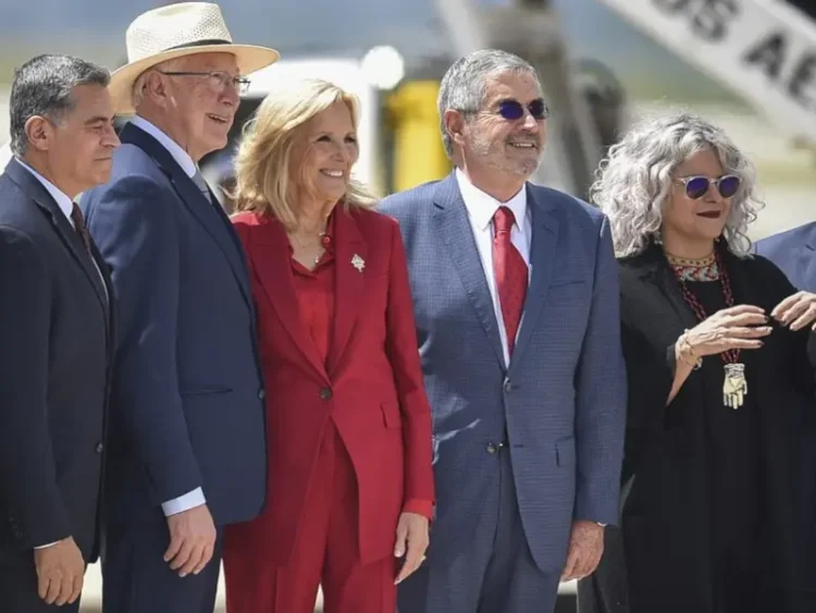 Jill Biden llega a México para asistir a la investidura de Sheinbaum
