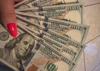 Alza del dólar beneficia a negocios de localidad