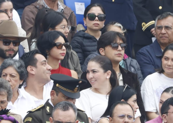 Ángela Aguilar y Christian Nodal, presentes en el desfile del 16 de septiembre