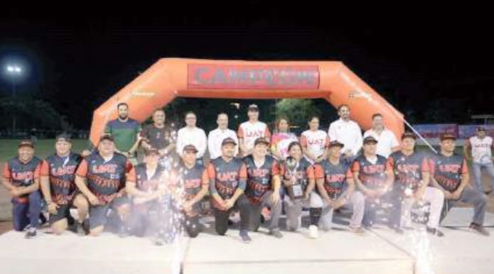 Cierra con éxito Torneo de Softbol de la UAT