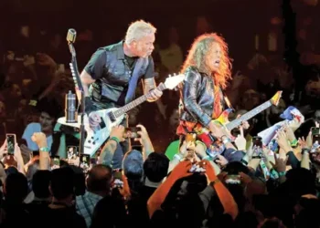 Metallica Arrasa en su Primer Concierto en CDMX con un Tributo a Los Tucanes de Tijuana