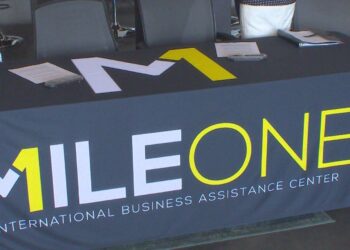 10 mujeres incursionan en el mundo empresarial