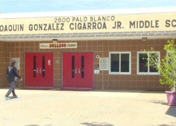 TIENEN 12 AÑOS Dan cargos a niñas que amenazaron con tiroteo