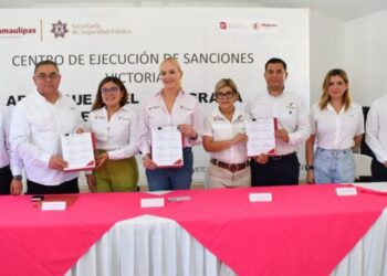 PARA MUJERES PRIVADAS DE LA LIBERTAD Firman convenio para capacitación laboral, atención psicológica y jurídica