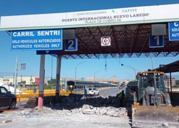 Adecuan el paso peatonal en Puente Internacional I