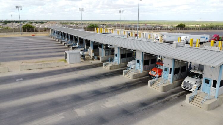 Puente III continúa trabajando ‘a medias’