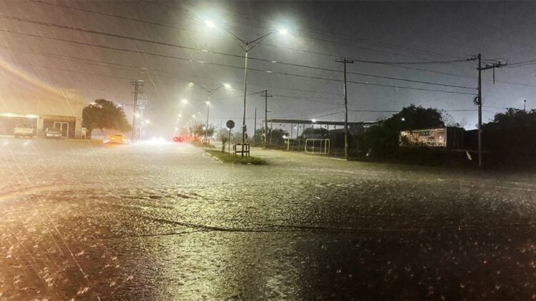 Caen 3.5 pulgadas de lluvia en Nuevo Laredo