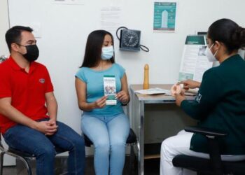 Con pláticas busca el IMSS prevenir embarazos no planeados en juventud