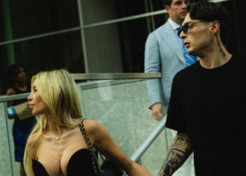 Ella comparte triste mensaje que ventila ruptura