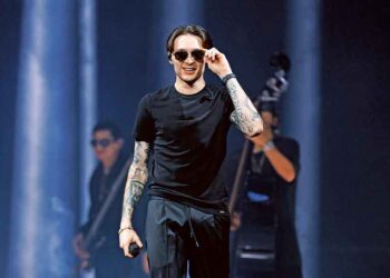 Peso Pluma deslumbra en el Palacio de los Deportes con su Éxodo Tour